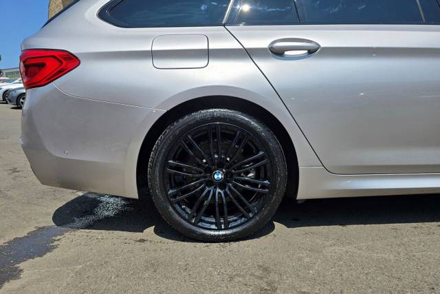 2019 BMW 5 Series 2.0 520d M Sport Touring Auto xDrive Euro 6 (s/s) 5dr