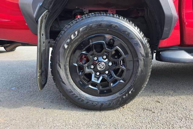 2025 Toyota Hilux 2.8 D-4D GR SPORT II Auto 4WD Euro 6 (s/s) 4dr
