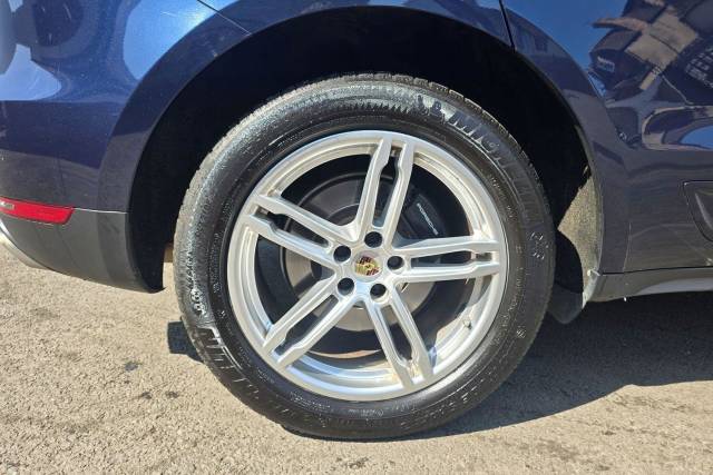 2020 Porsche Macan 2.0T PDK 4WD Euro 6 (s/s) 5dr