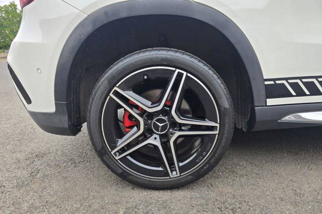 2017 Mercedes-Benz GLA 2.1 GLA220d AMG Line (Premium Plus) 7G-DCT 4MATIC Euro 6 (s/s) 5dr
