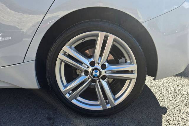 2015 BMW 1 Series 2.0 118d M Sport Auto Euro 5 (s/s) 5dr